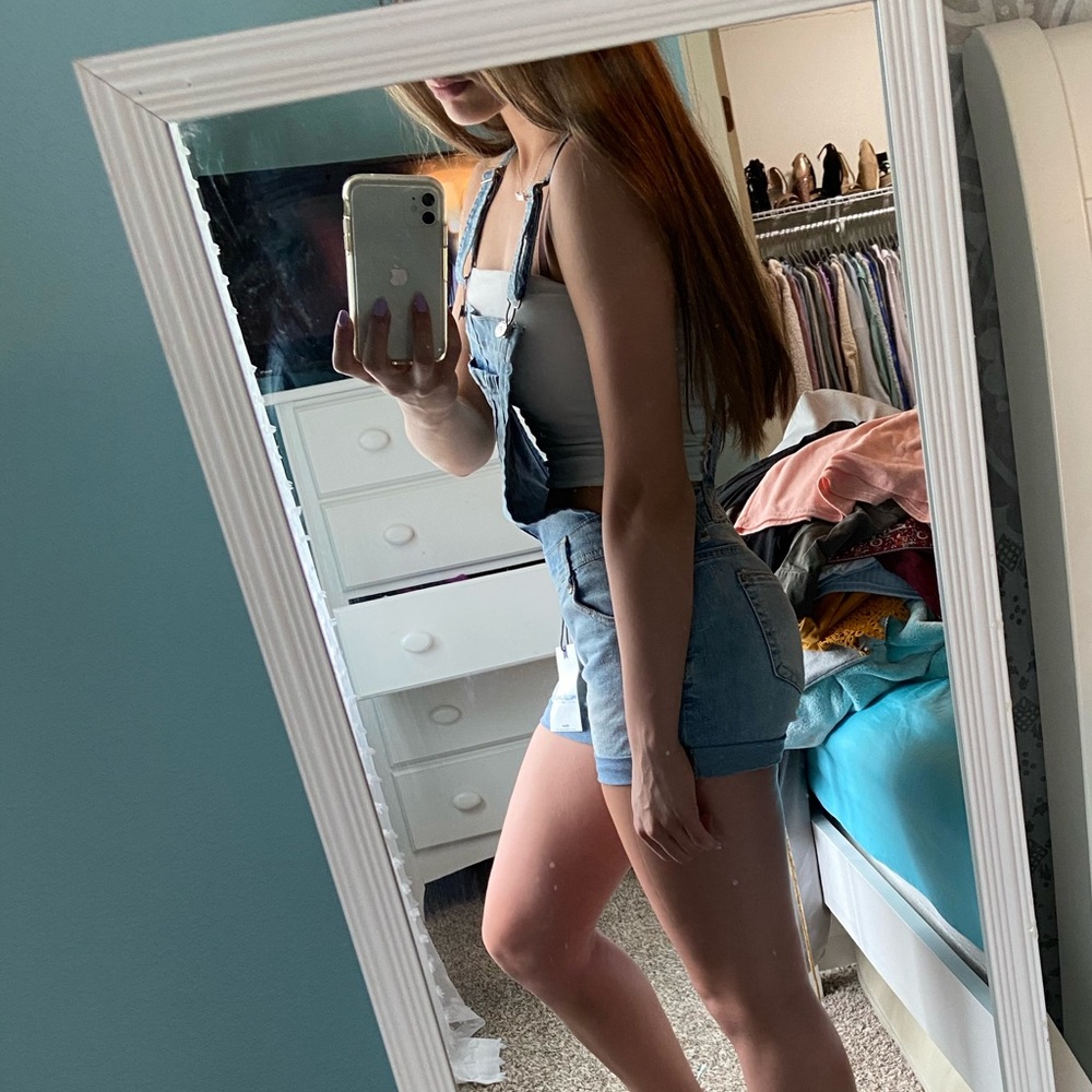 Never worn farmer girl overalls!!